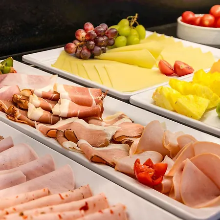 מלון Katharinenhof Standard 3*